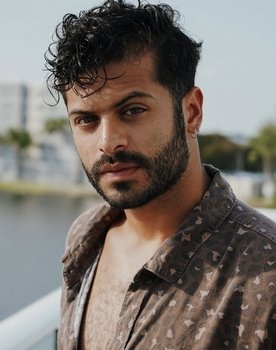 Gabriel López as Oso