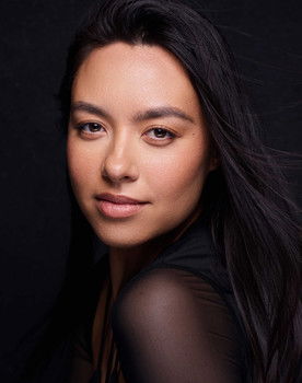 Nicole Schoen as Alice