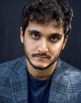 Matteo Cecchi as Zulli