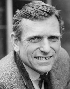 Leonard Teale