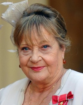Sylvia Syms as Hetty