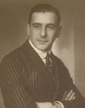 Heinz Sarnow as 