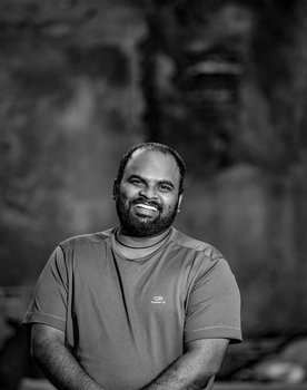 P.Mahendar as Karthik