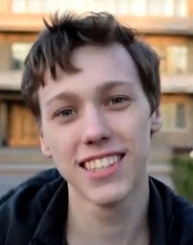 Ilya Pavlov as Sashka