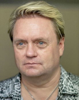 Johnny Hansen as Self