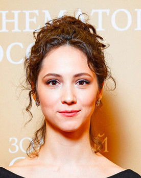 Daria Balabanova as Лиза