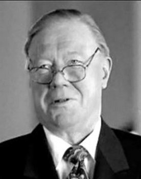 Mikko Nousiainen as Aimo Hurskainen
