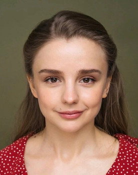 Alina Dotsenko as Света
