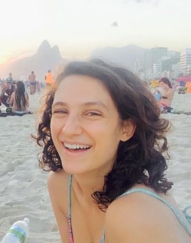 Ciara Ní Longaigh as Journalist