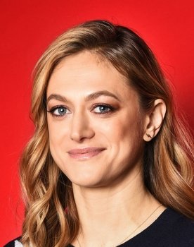 Marin Ireland as Sadie Mitchell