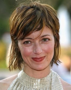 Mia Sara as Ellen Heaven