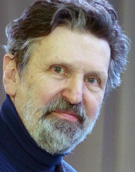 Александр Петров