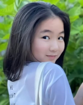 Mayu Kinuko as Meejoo