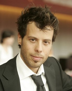 Jean-Phillipe Pearson as L'ouvrier