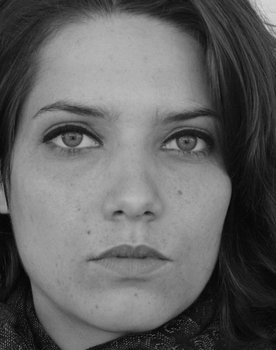Cibele Barbosa as Dulce Carvalho Leme
