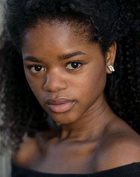 Mélodie Wakivuamina as 