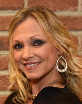 Laura Lynn as Theresa