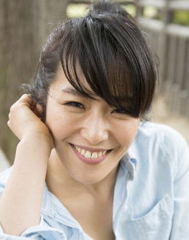 Sakie Hayashida as Maki