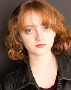 Arden Dalia as Eurydice