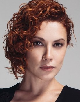 Açelya Topaloğlu