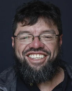 Ubeimar Rios as Oscar