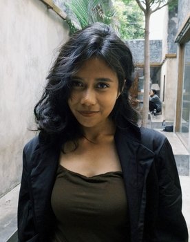 Marcelina Delaily as Konten Kreator