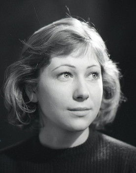 Lyubov Martynova as Лена
