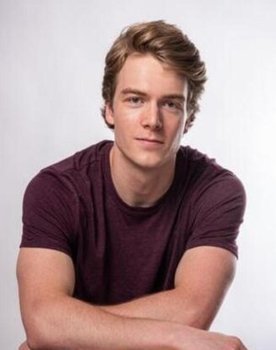 Ryan Wellington as Owen