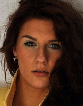 Wiolka Walaszczyk as Self