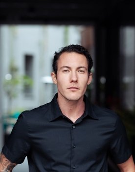 Brix Schaumburg as Moritz Ritter