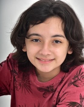 João Pedro Azevedo as Anatoli