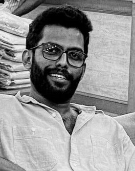 Haritha Dissanayake as Friend