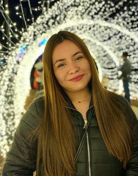 Andrea Viveros as Self