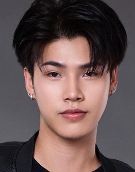 Kittipong Kraibudda as Football