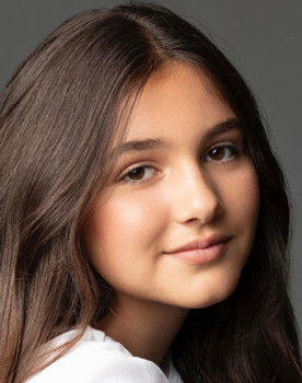 Savannah Hughes as Gabby