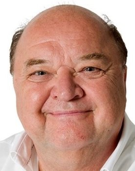 Flemming Jensen as Bertelsen