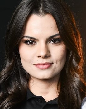 Leticia Peres as Jasmine