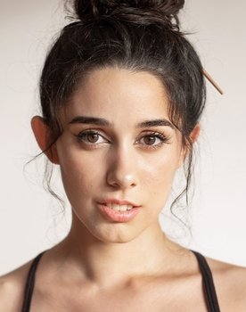 Daniela Flombaum as Lucy