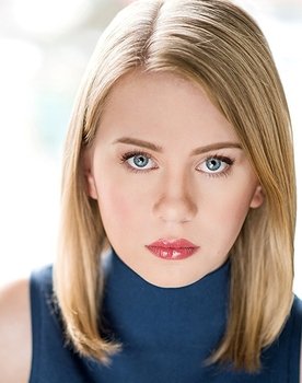 Sarah Madison Barrow as Olivia