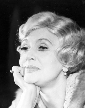 Nina Agapova as мать Юры