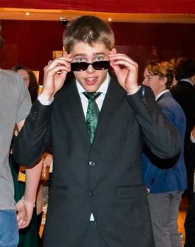 Herman H. Frängsmyr as Geni #1