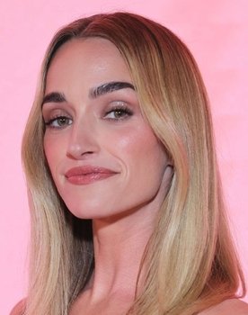 Brianne Howey