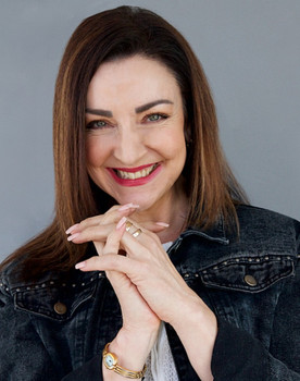 Heidi Mollentze as Gerda