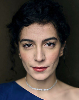 Rasti Farooq as Sania