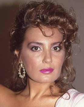 Bahar Öztan as 