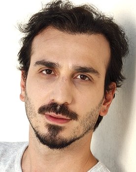 Samuel Toledo as Pedro