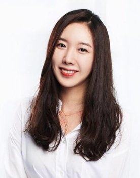 Ji Yoo as Nurse Cha Young-Ah