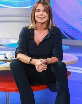 Paola Perego as Perla