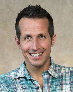 Willi Weitzel as Self