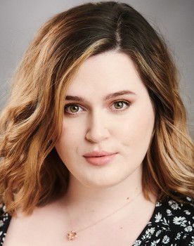 Elsie Lovelock as SM-8 Research Lead / The Speaker (voice)